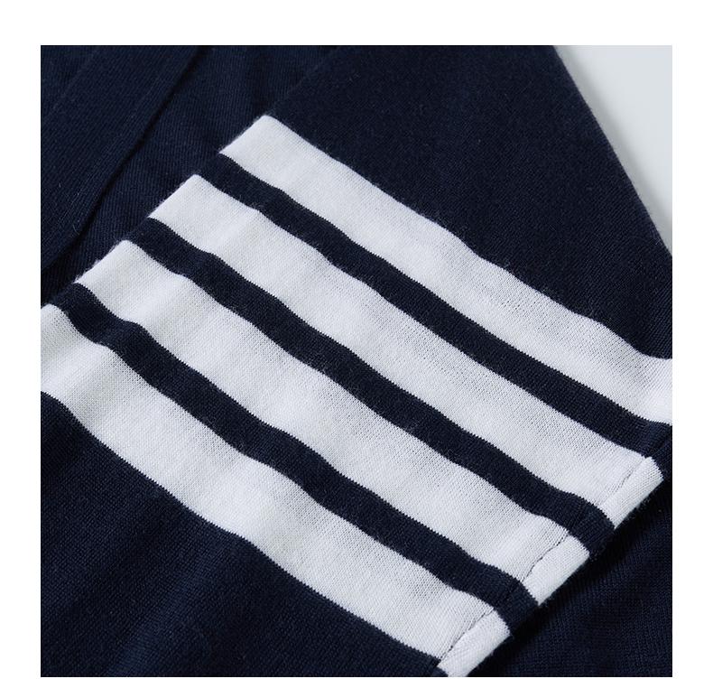 Unisex V-neck thin cardigan | Thom Browne