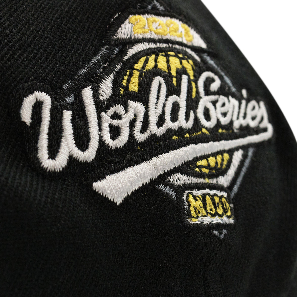 BATMAN FITTED BLACK/YELLOW HAT