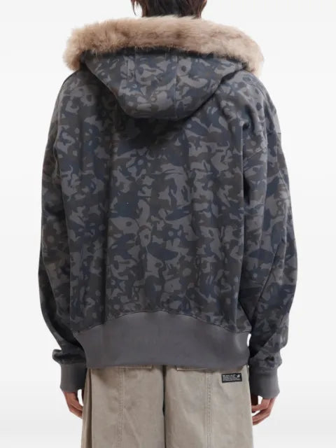 Perks And Mini faux-fur trim camouflage-print hoodie