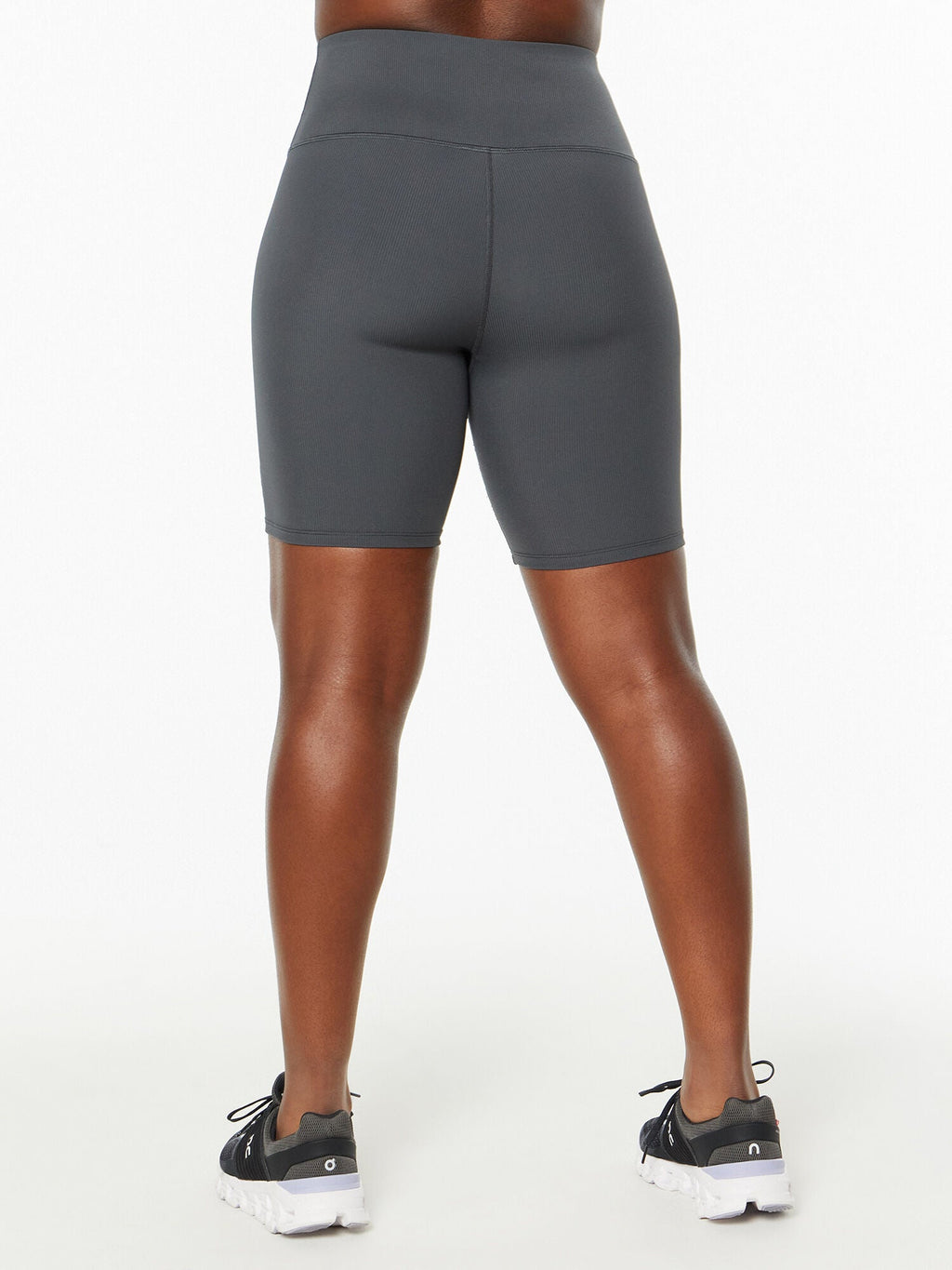 UNIVERSAL SHORT