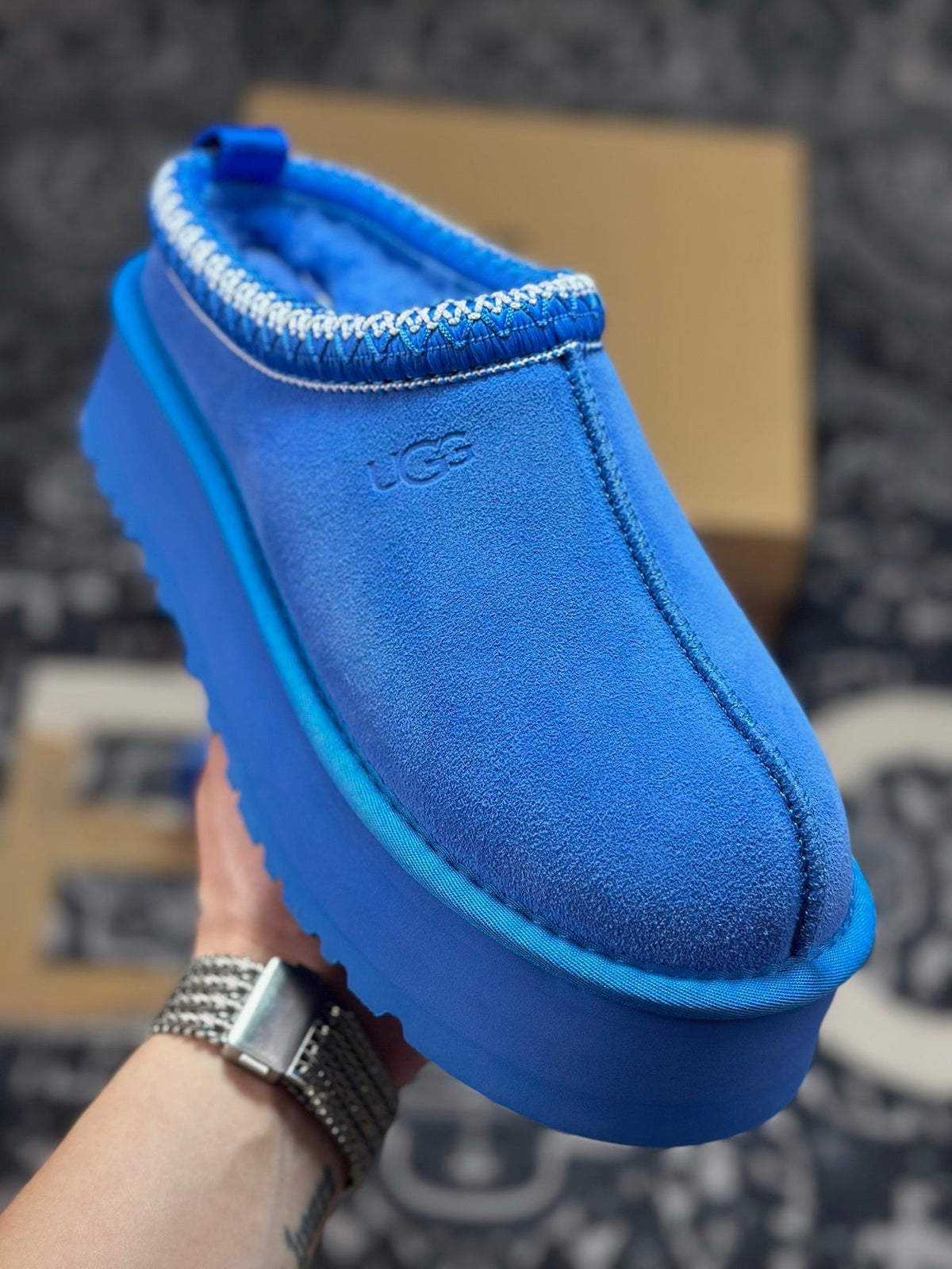 UGG Tazz Platform Snow Boots