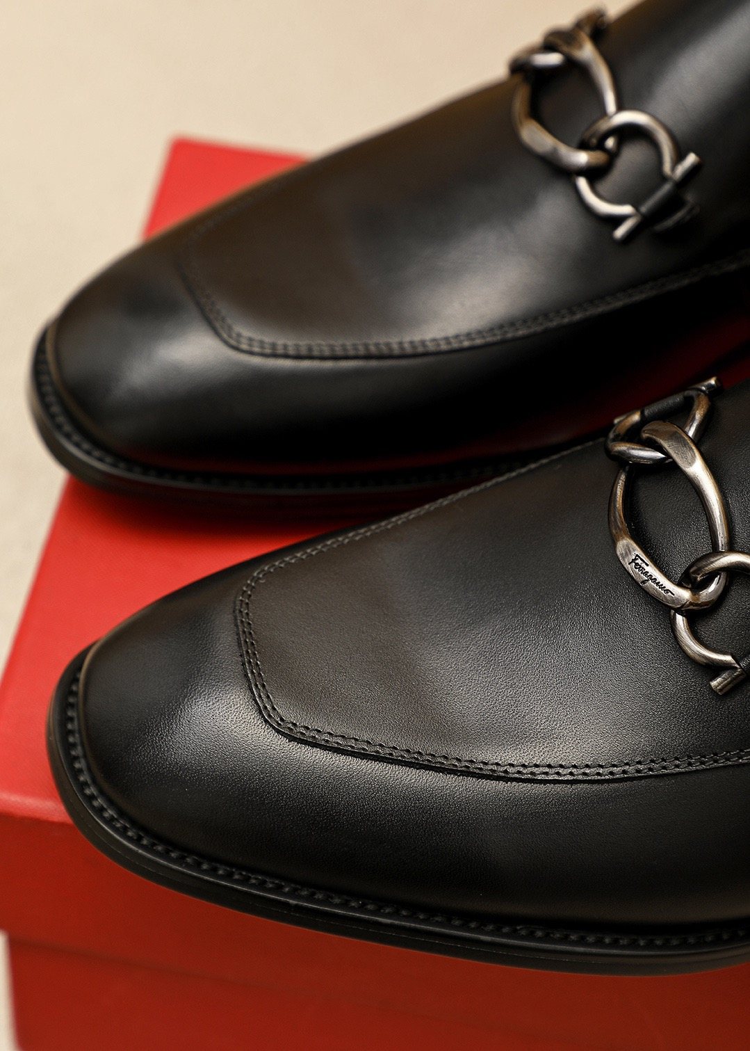 Ferragamo Black Leather Bit Loafers - Metal Bit Hardware