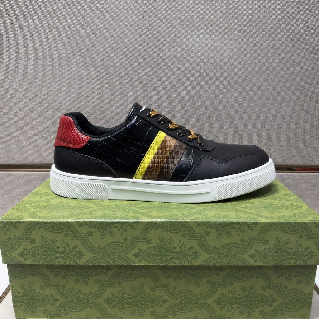 Gucci Men's Black Stripe Low-Top Sneakers