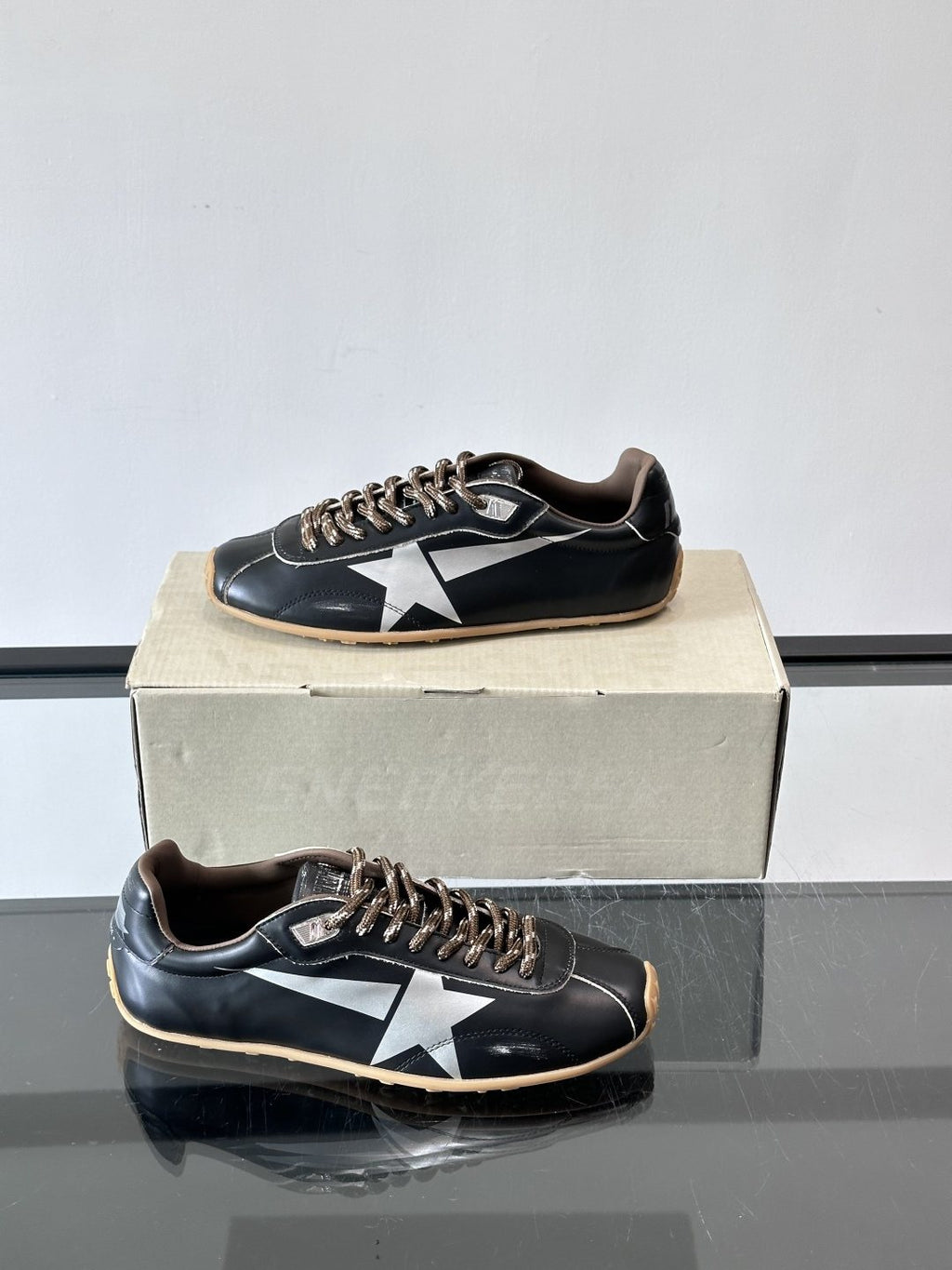 Golden Goose Star Low-Top Sneakers - Gum Sole