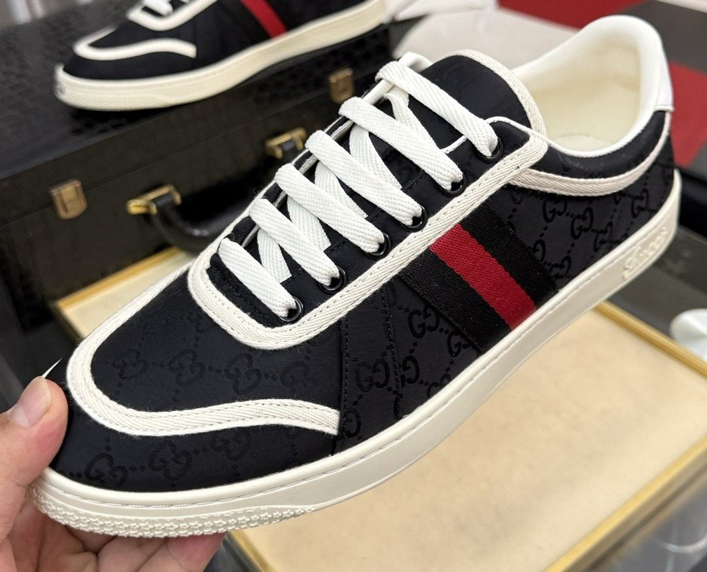 Gucci Black Sneakers with Red and Green Stripe