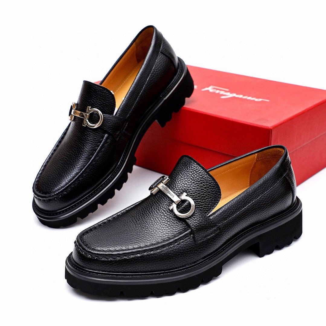 Salvatore Ferragamo Men's Black Lug Sole Bit Loafers