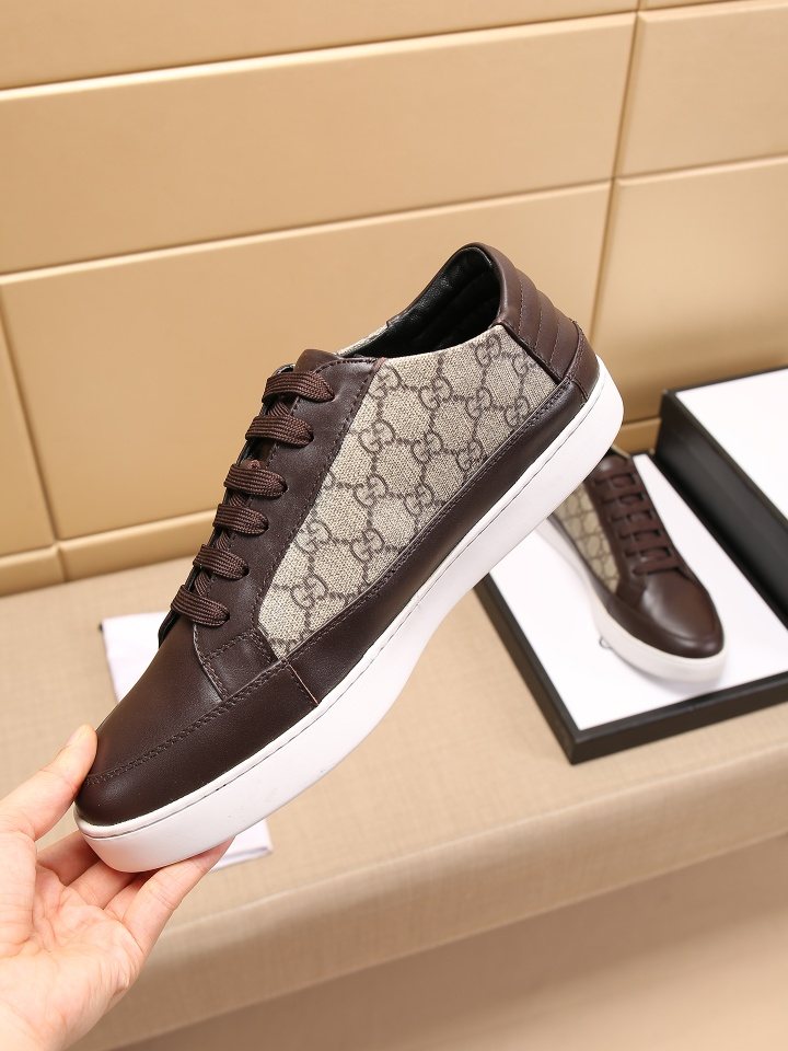 Gucci Men's Monogram Panel Low-Top Sneakers - Contrasting Sole With Textured Tread