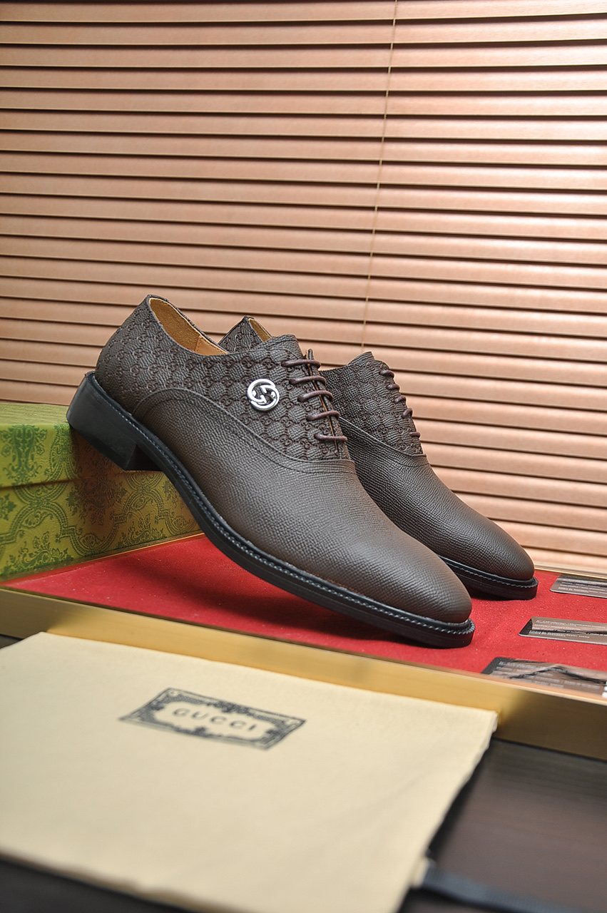 Gucci Textured-Panel Lace-Up Dress Shoes
