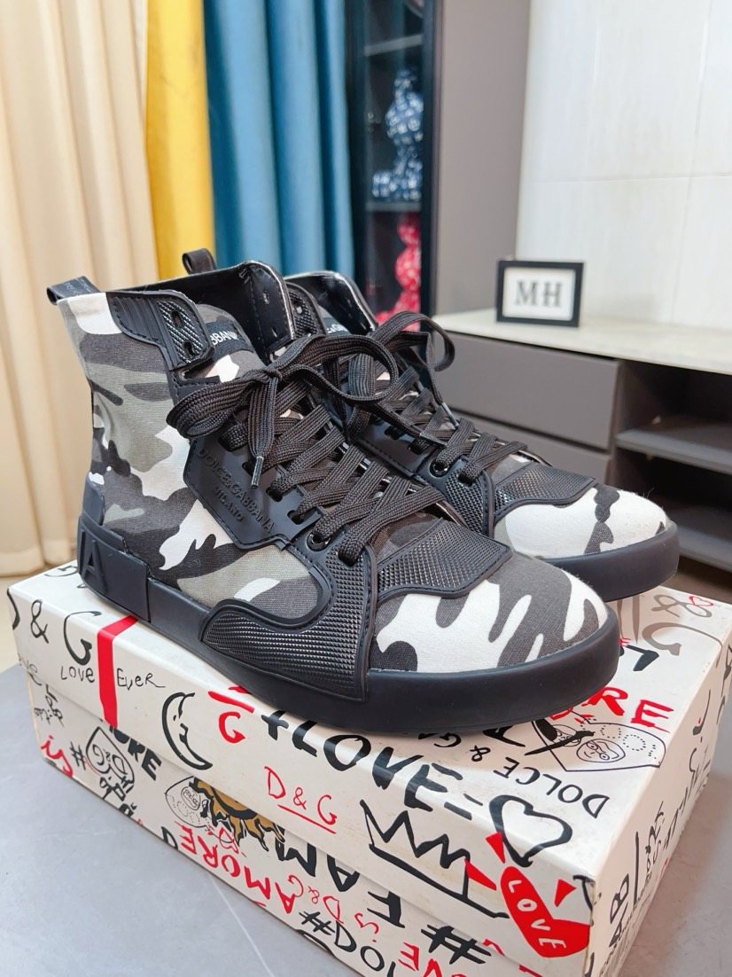 Dolce & Gabbana Camouflage High-Top Sneakers