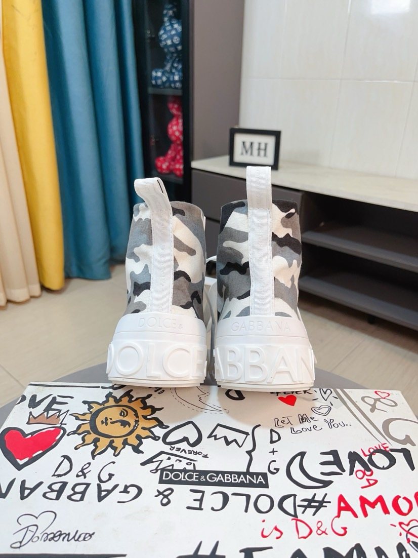 Dolce & Gabbana Camouflage High-Top Sneakers