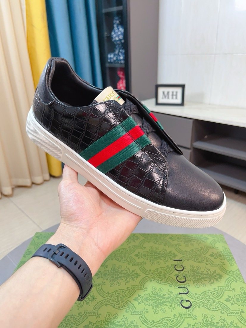 Gucci Men's Stripe Low-Top Sneakers - Leather Lining