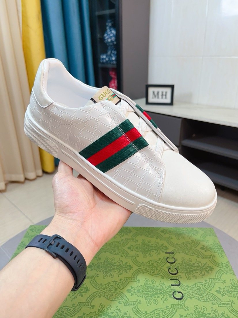 Gucci Men's Stripe Low-Top Sneakers - Leather Lining