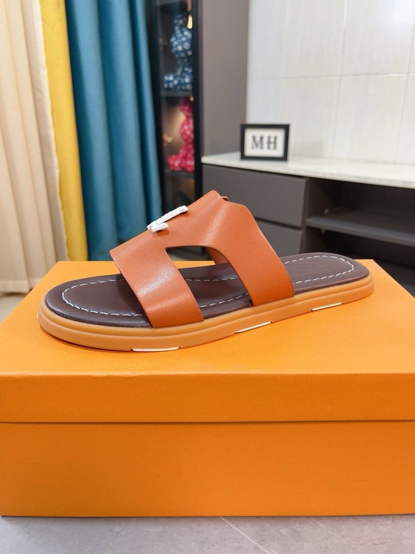 Louis Vuitton Men's Embossed Strap Slide Sandals - Layered Contrast Sole